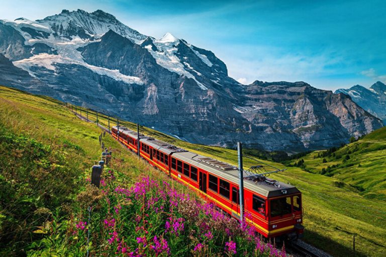 Yurtdışı Tren Turları: İsviçre Tren Yolculuğu GLACIER EXPRESS Nedir? Fiyatı Ne Kadar?